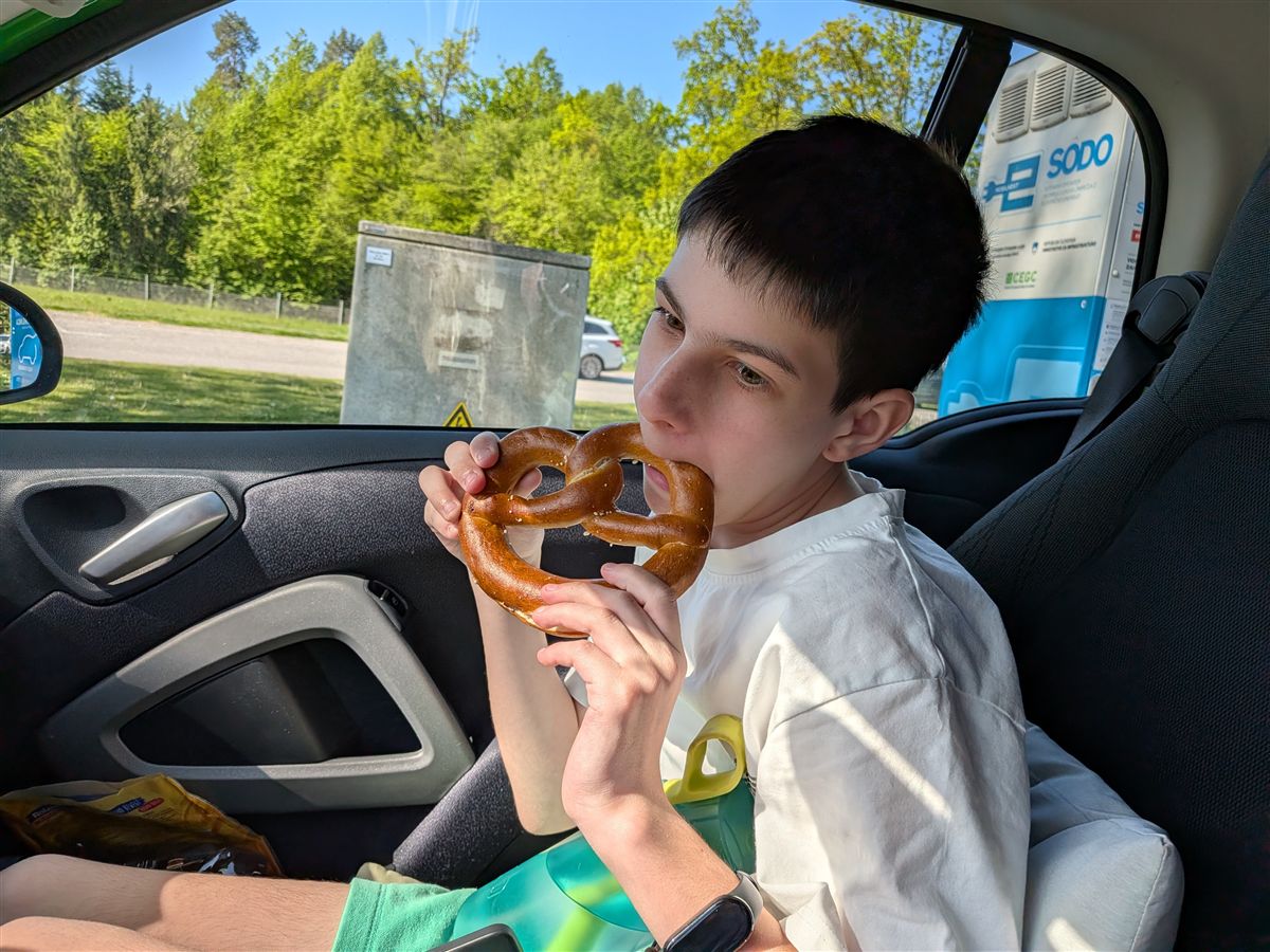 Eating a pretzel during a charge stop